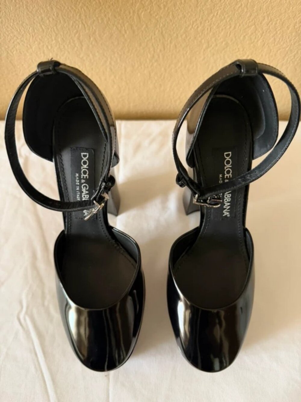 Dolce & Gabbana platform heels size 37 black